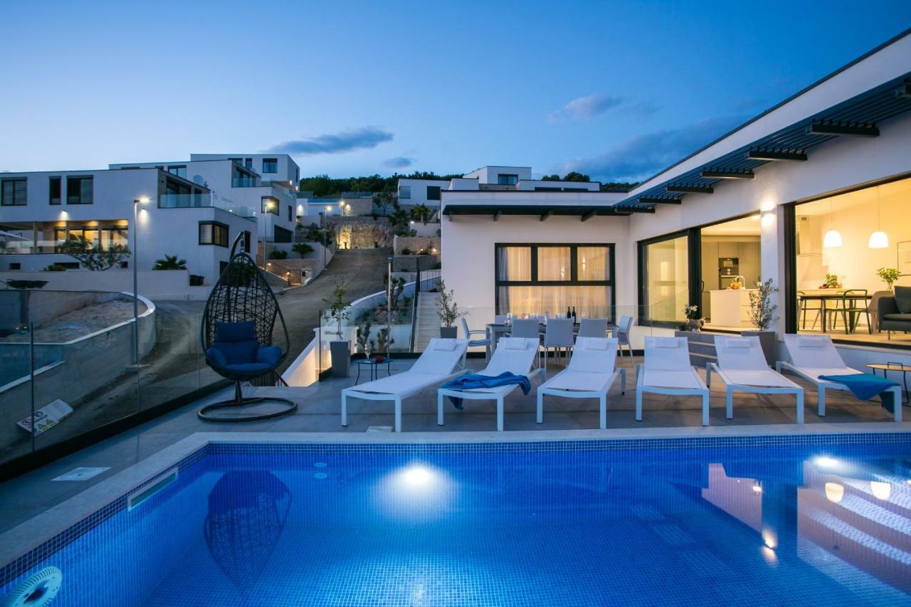 Holiday Home Olive Exclusive - 8 People, Heated Pool, Okrug Gornji, Sea View Trogir Luaran gambar