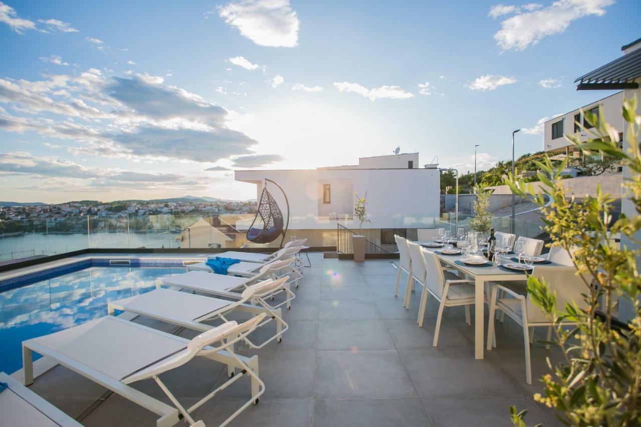 Holiday Home Olive Exclusive - 8 People, Heated Pool, Okrug Gornji, Sea View Trogir Luaran gambar